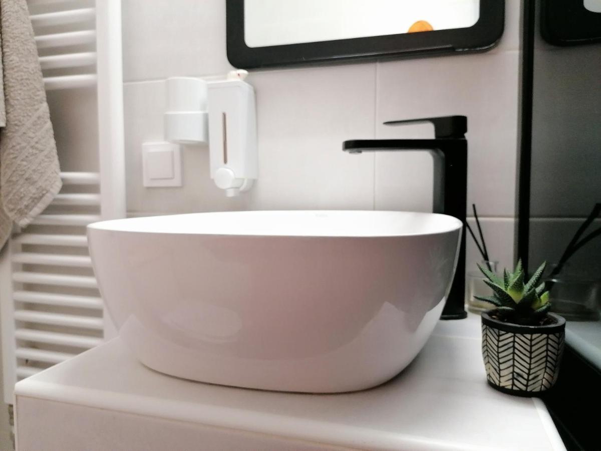 Athens Pangrati Modern Apt 10Min To Metro Εξωτερικό φωτογραφία